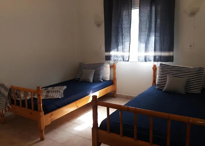 Seaside With Swimming Pool & Parking #2 Apartamento