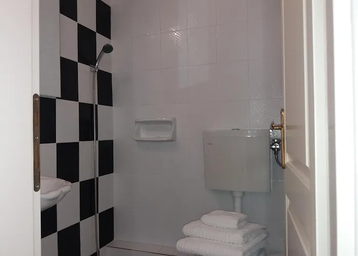 Apartment Seaside With Swimming Pool & Parking #2 *