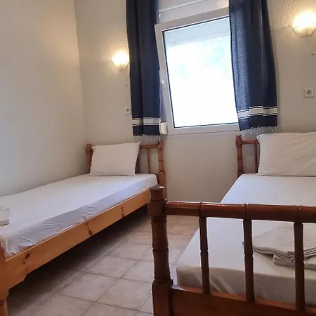Apartment Seaside With Swimming Pool & Parking #2 *