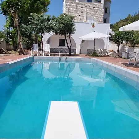Seaside With Swimming Pool & Parking #2