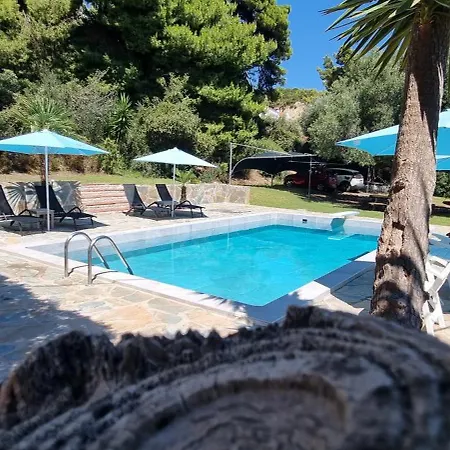 Seaside With Swimming Pool & Parking #2 Apartment *