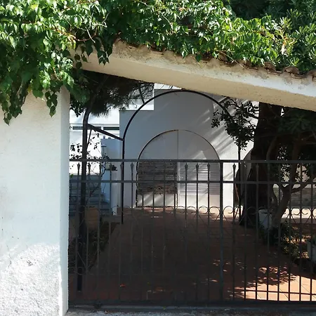 Seaside With Swimming Pool & Parking #2 Apartamento Kassandra