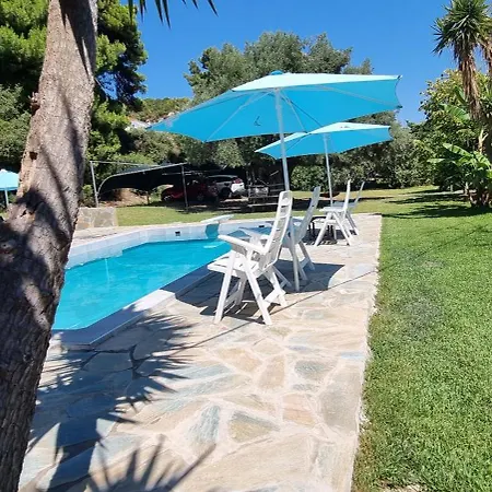 Seaside With Swimming Pool & Parking #2 Apartment *