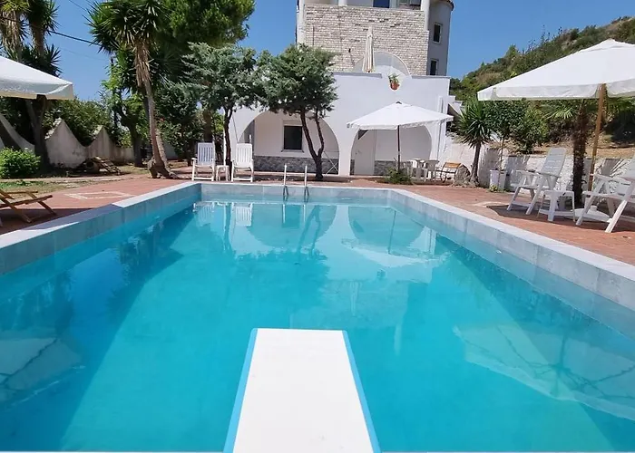 Seaside With Swimming Pool & Parking #2