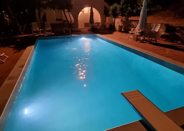 Seaside With Swimming Pool & Parking #2 Kassandra