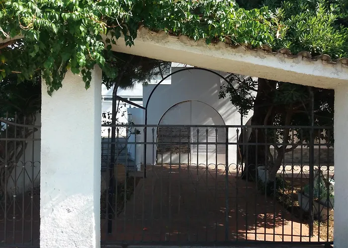 Seaside With Swimming Pool & Parking #2 Apartamento Kassandra